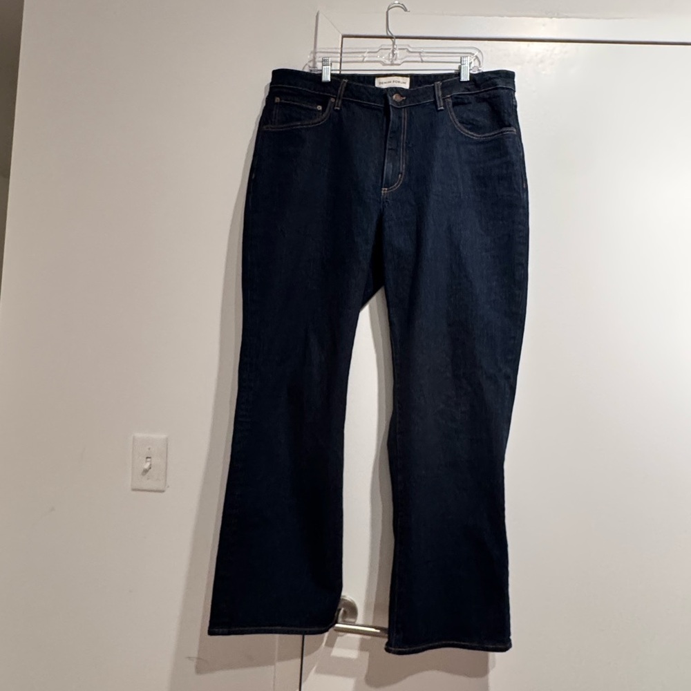 Aritzia Denim Forum LowRise - size 32